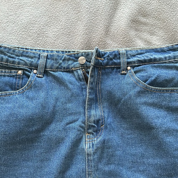 Denim skirt - Picture 2 of 3